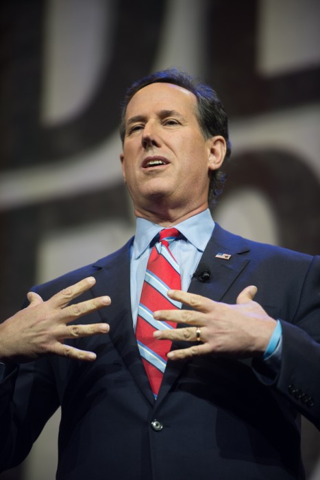 Former Pennsylvania Senator Rick Santorum addresses the NRA Leadership Forum in Nashville. (photo: ZD Roberts)