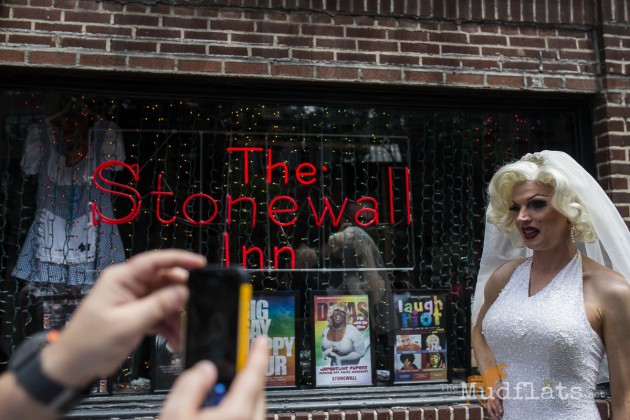 Mudflats-StonewallInn-GayMarriage-10